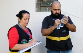 Amostras são enviadas para análise no Lacen
