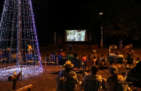 Exibição de filme pelo SESC