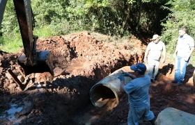 Instalação de rede pluvial no Cerro dos Gomes (3)